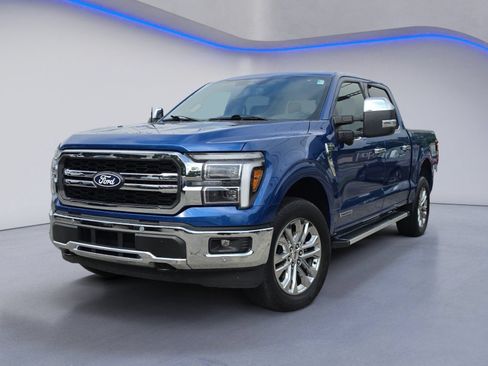 Used 2025 Ford F150 Lariat w/ Equipment Group 501A Mid AWD/4WD image 2