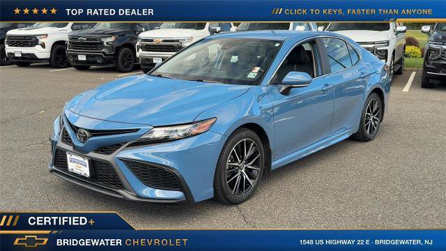 Used 2024 Toyota Camry SE AWD/4WD image 5