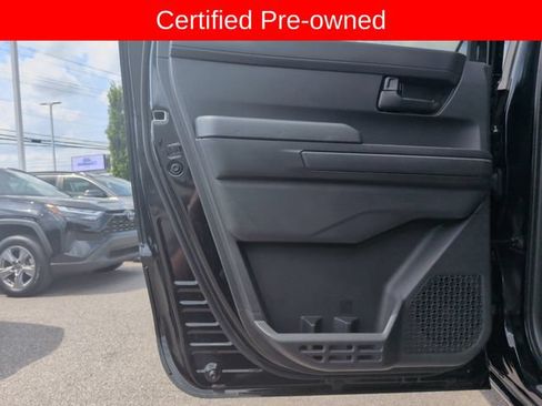 Certified 2025 Toyota Tacoma SR5 AWD/4WD image 20