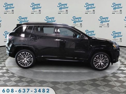 Used 2022 Jeep Compass Limited w/ Elite Group image 4