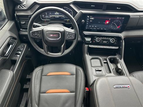 Used 2024 GMC Sierra 2500 AT4 w/ AT4 Premium Plus Package image 24