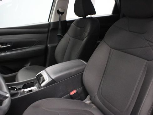Used 2025 Hyundai Tucson SE FWD image 23