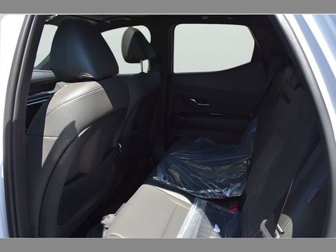 New 2025 Hyundai Santa Cruz Limited AWD/4WD image 12