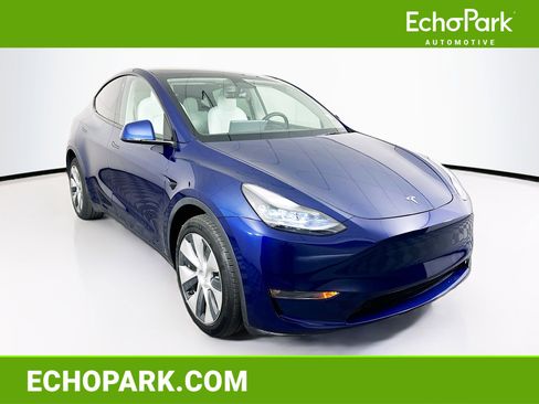 Used 2023 Tesla Model Y Long Range image 1