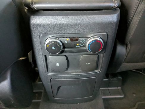 Used 2022 Ford Explorer XLT w/ Equipment Group 202A AWD/4WD image 26