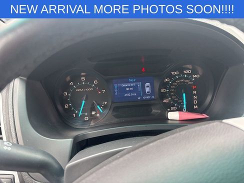 Used 2015 Ford Explorer XLT AWD/4WD image 12