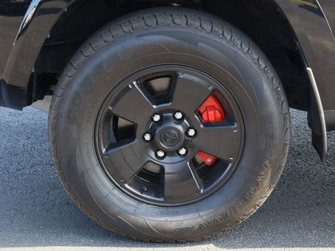 Used 2023 Toyota 4Runner TRD Off-Road Premium w/ Moonroof Package image 32