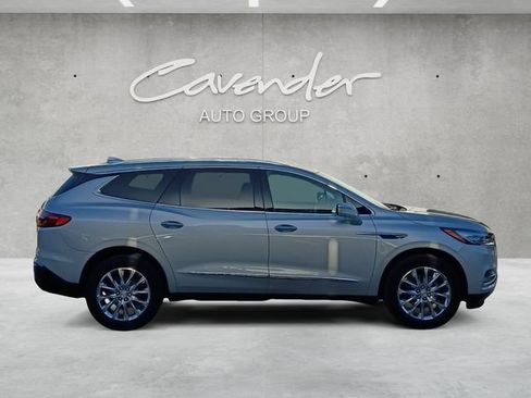 Used 2021 Buick Enclave Essence w/ Sound and Sites Package FWD image 17