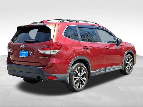 Used 2021 Subaru Forester Limited image 6
