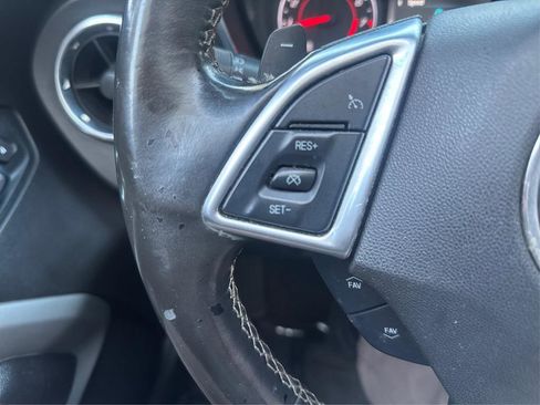 Used 2018 Chevrolet Camaro LT image 27
