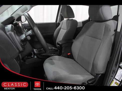 Certified 2021 Toyota Tacoma SR AWD/4WD image 5