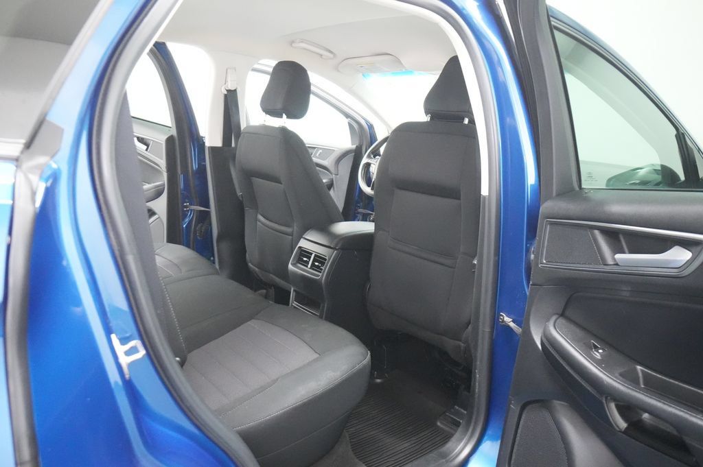 Used 2020 Ford Edge SE AWD/4WD image 23