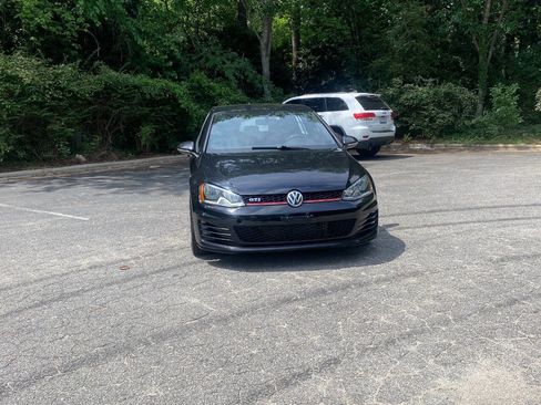 Used 2015 Volkswagen GTI S FWD image 2