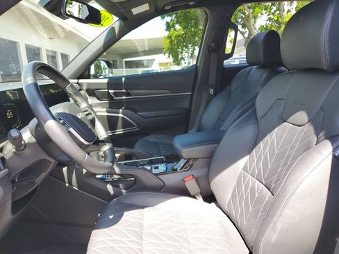 Used 2025 Kia Telluride EX X-Line AWD/4WD image 18