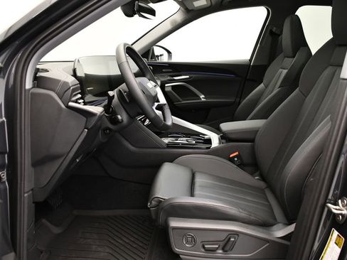 Used 2025 Audi Q5 Premium Plus w/ Premium Plus AWD/4WD image 36