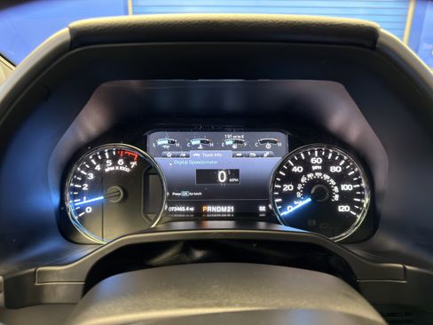 Used 2015 Ford F150 Lariat w/ Equipment Group 502A Luxury image 18