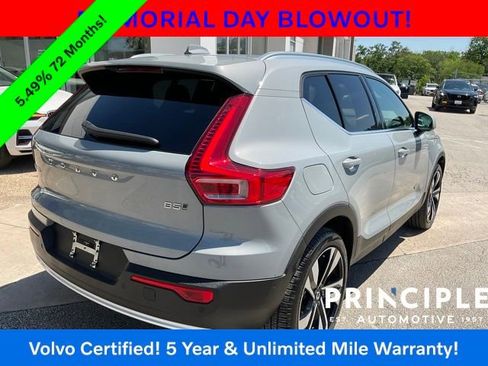 Certified 2025 Volvo XC40 B5 Plus w/ Protection Package Premier AWD/4WD image 10