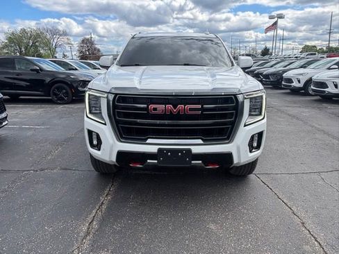 Used 2022 GMC Yukon XL AT4 AWD/4WD image 2