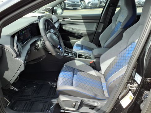 New 2026 Volkswagen Golf w/ Euro Style Package AWD/4WD image 4