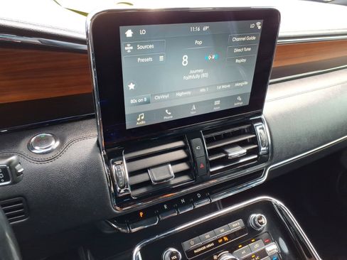Used 2019 Lincoln Navigator Reserve AWD/4WD image 24