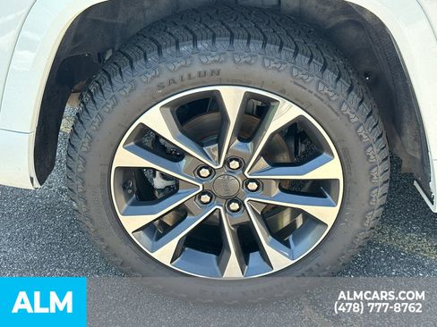 Used 2023 Jeep Grand Cherokee Overland AWD/4WD image 20