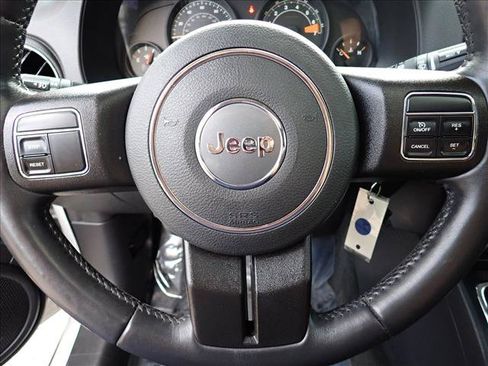 Used 2016 Jeep Patriot High Altitude AWD/4WD image 15