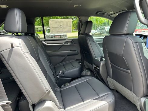 New 2026 GMC Acadia Elevation w/ Elevation Premium Package AWD/4WD image 46