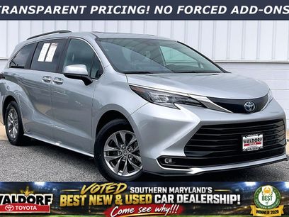 Used 2025 Toyota Sienna XLE