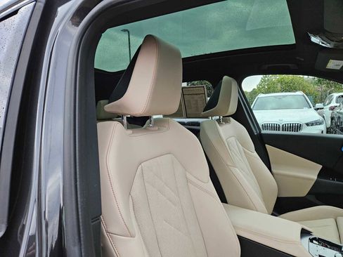 Used 2025 BMW X3 xDrive30i image 26