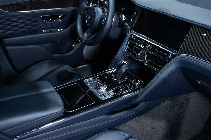 Used 2022 Bentley Flying Spur W12 AWD/4WD image 61