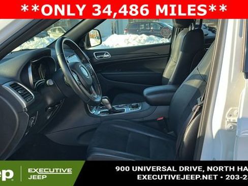 Used 2022 Jeep Grand Cherokee Laredo X image 9