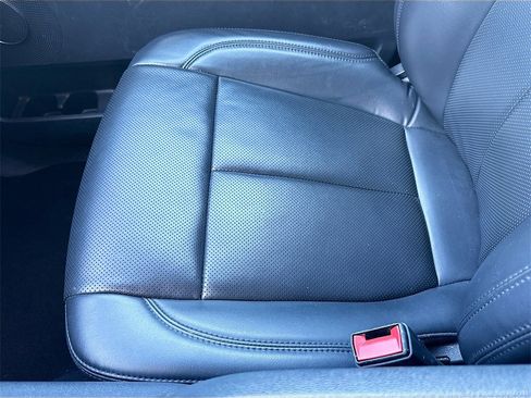 Used 2022 Ford Expedition Max XLT image 22