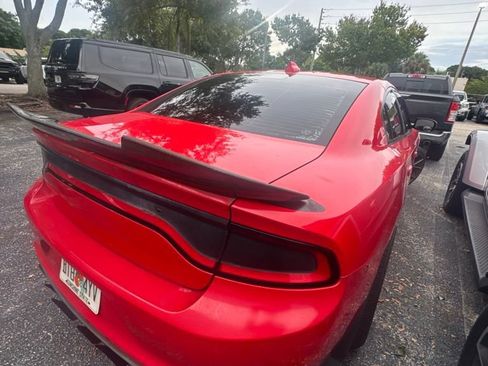 Used 2015 Dodge Charger R/T RWD image 15