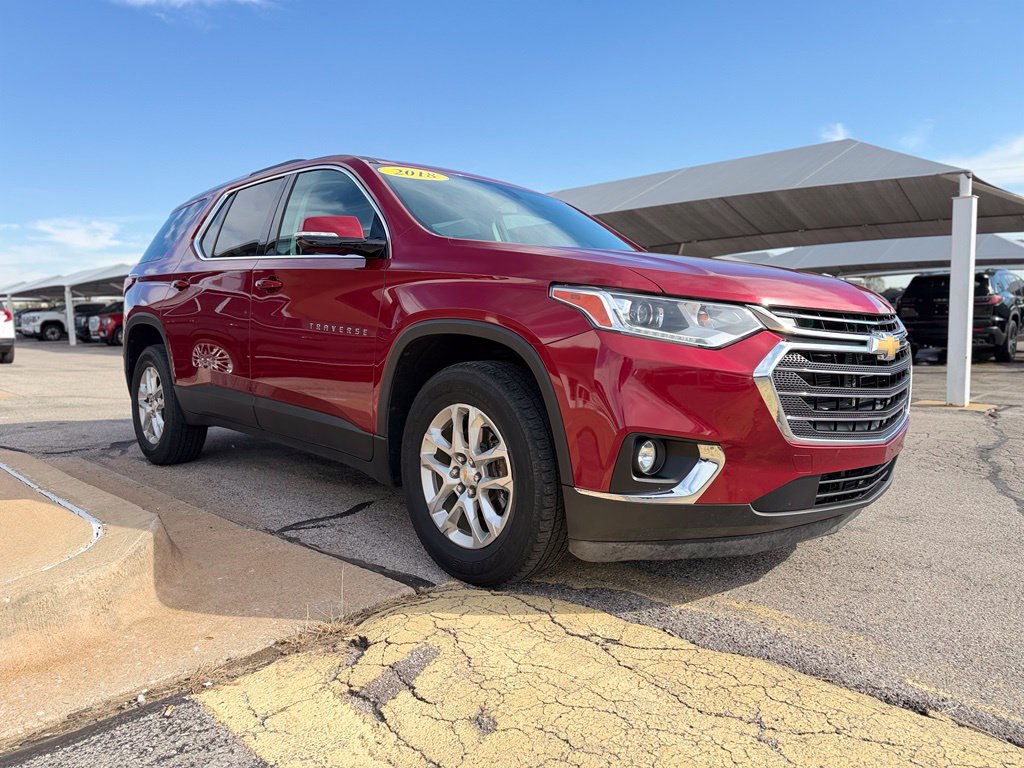 Used 2018 Chevrolet Traverse LT FWD image 3