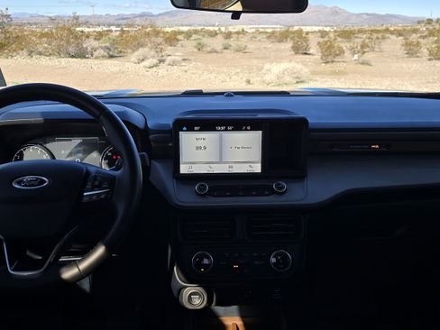 Used 2023 Ford Maverick Lariat w/ Equipment Group 500A Standard image 7