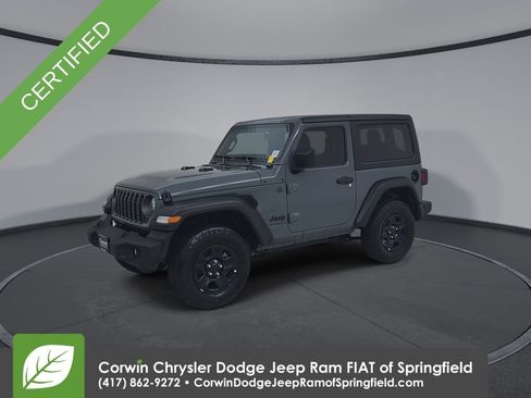 Used 2025 Jeep Wrangler Sport AWD/4WD image 6