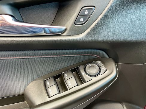 Used 2025 Chevrolet TrailBlazer RS image 17