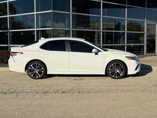 Used 2019 Toyota Camry SE video 2
