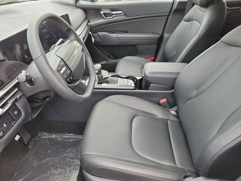 New 2026 Kia Sportage EX image 3