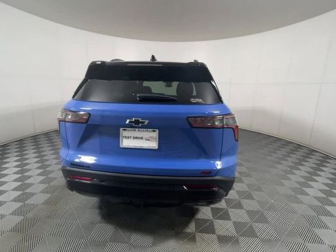 New 2026 Chevrolet Equinox RS w/ LPO, Floor Liner Package image 9