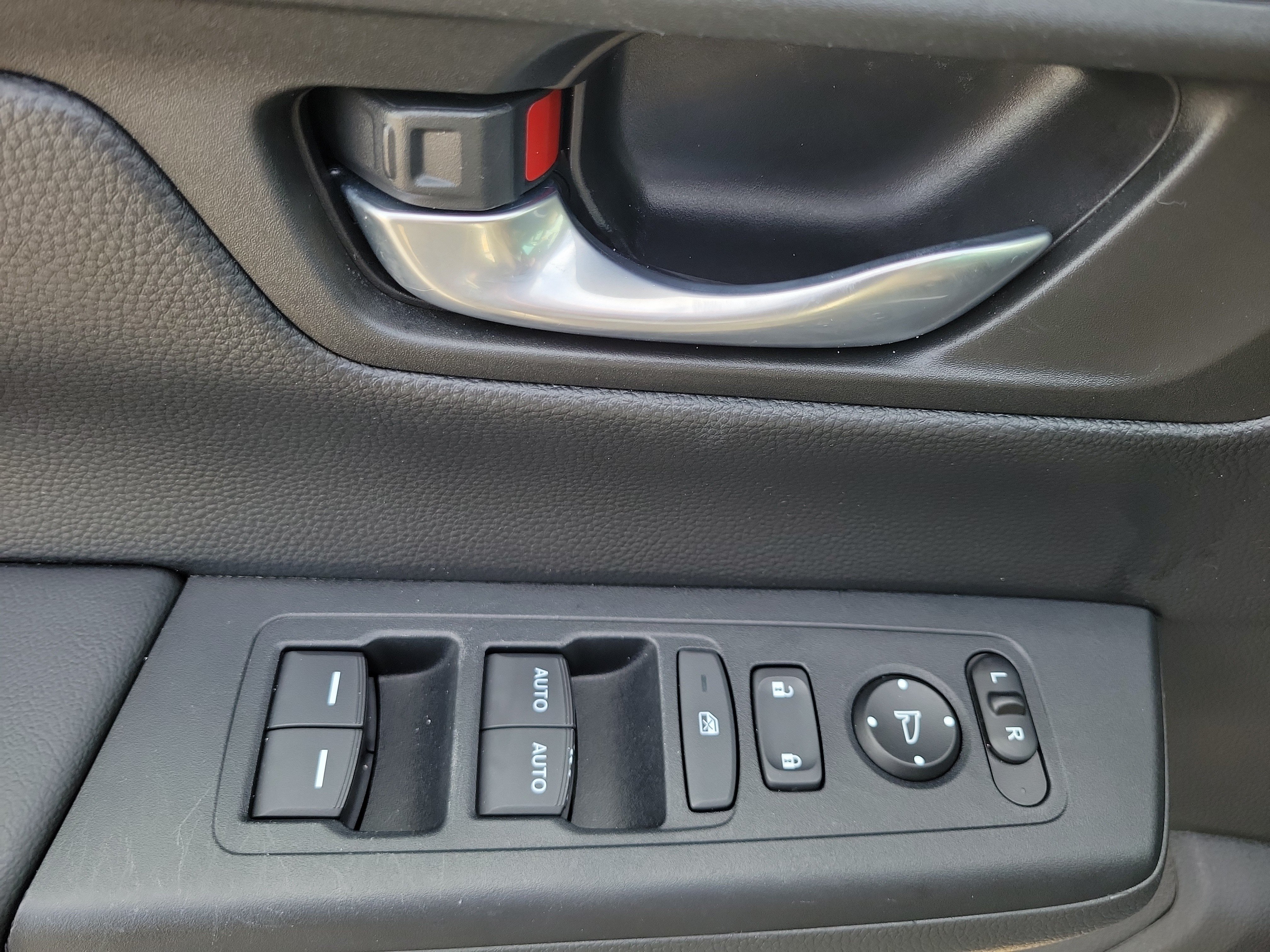 Used 2023 Honda CR-V Sport image 22