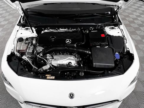 Used 2022 Mercedes-Benz CLA 250 image 30