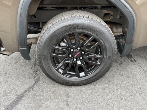 Used 2023 GMC Sierra 1500 Elevation AWD/4WD image 11