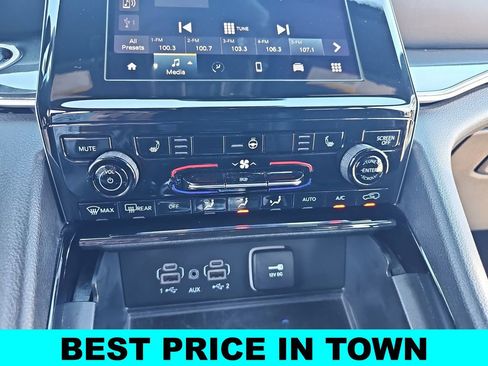 Used 2023 Jeep Grand Cherokee L Laredo AWD/4WD image 22