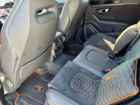 Used 2023 Lamborghini Urus S image 21