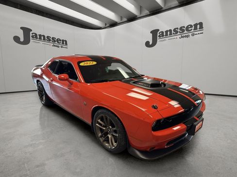 Used 2022 Dodge Challenger R/T Scat Pack w/ Shaker Package image 6