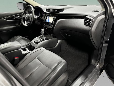 Used 2018 Nissan Rogue Sport SL w/ SL Premium Package image 11