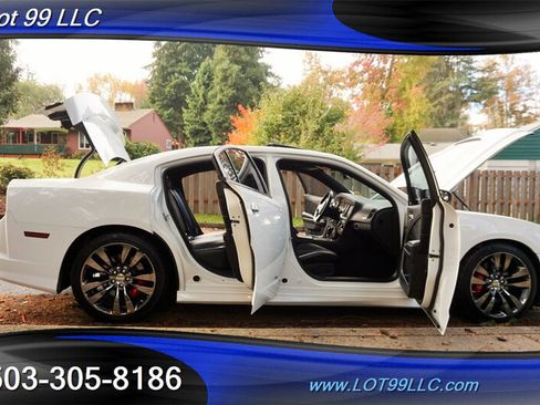 Used 2013 Dodge Charger SRT8 w/ Harman Kardon Audio Group RWD image 27