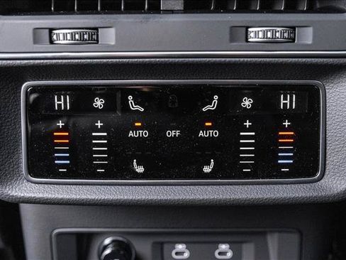 New 2026 Audi SQ8 Prestige AWD/4WD image 21