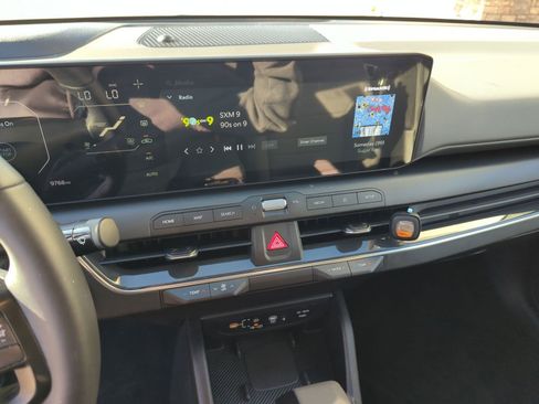 Used 2025 Kia K4 EX image 15